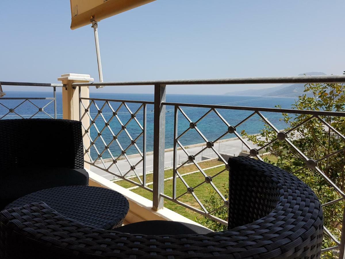 Villa Serafeim Kími Exterior foto